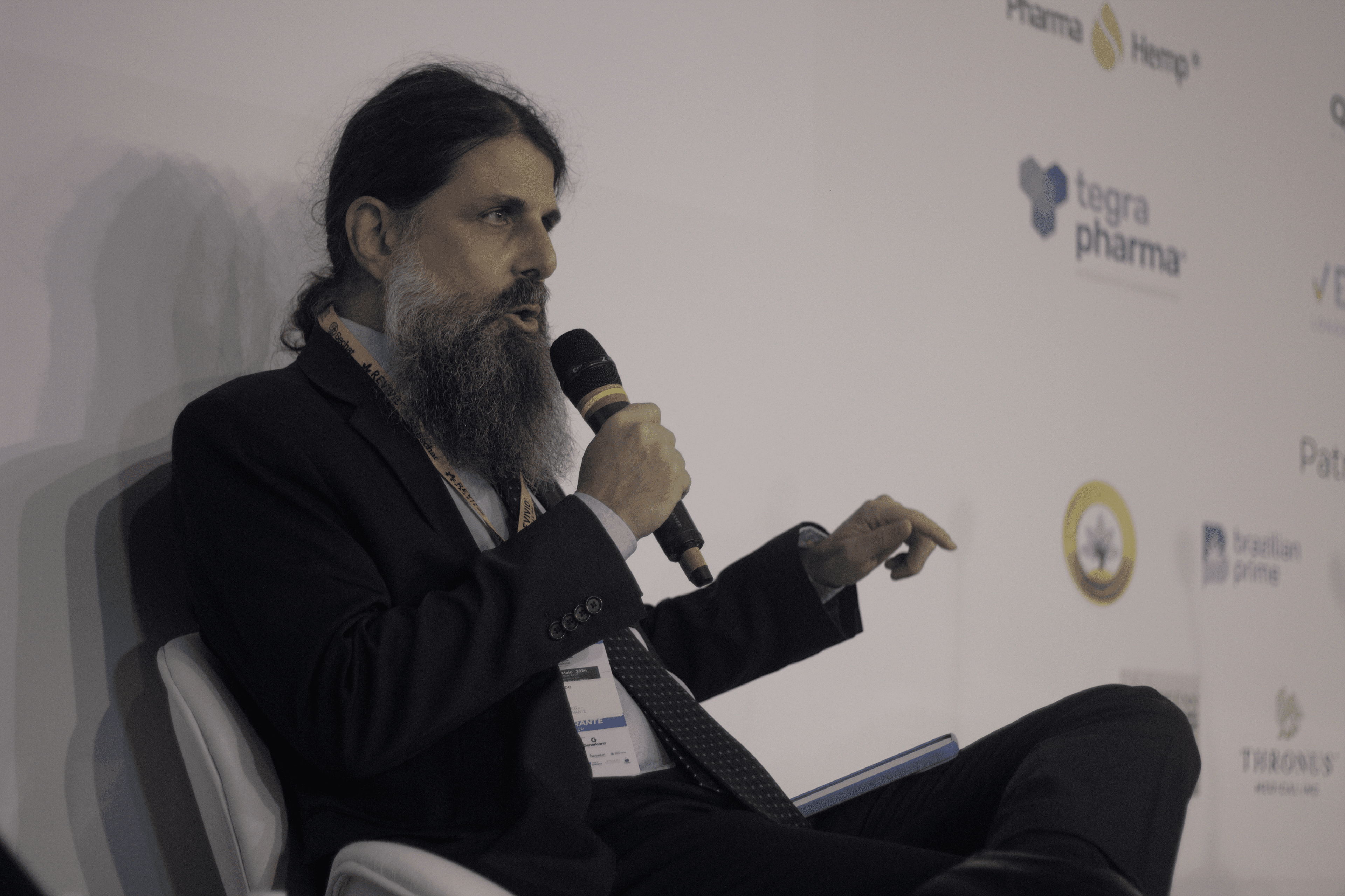 Advogado destaca necessidade de debater o assunto no Brasil