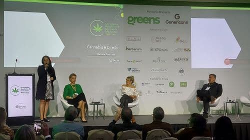 Imagem da noticia: "La clase odontológica no puede tener miedo de recetar cannabis", afirma abogada